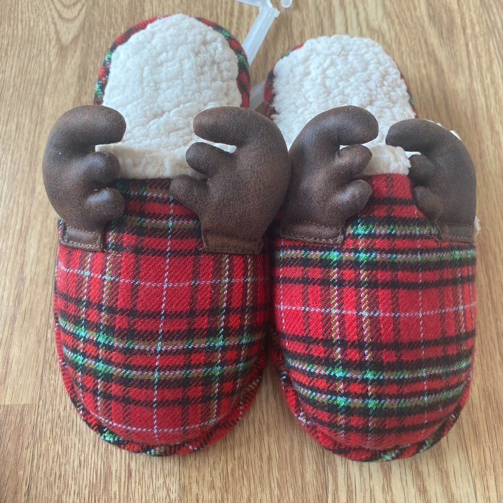 Wondershop Kids Reindeer Plaid Plain Slippers